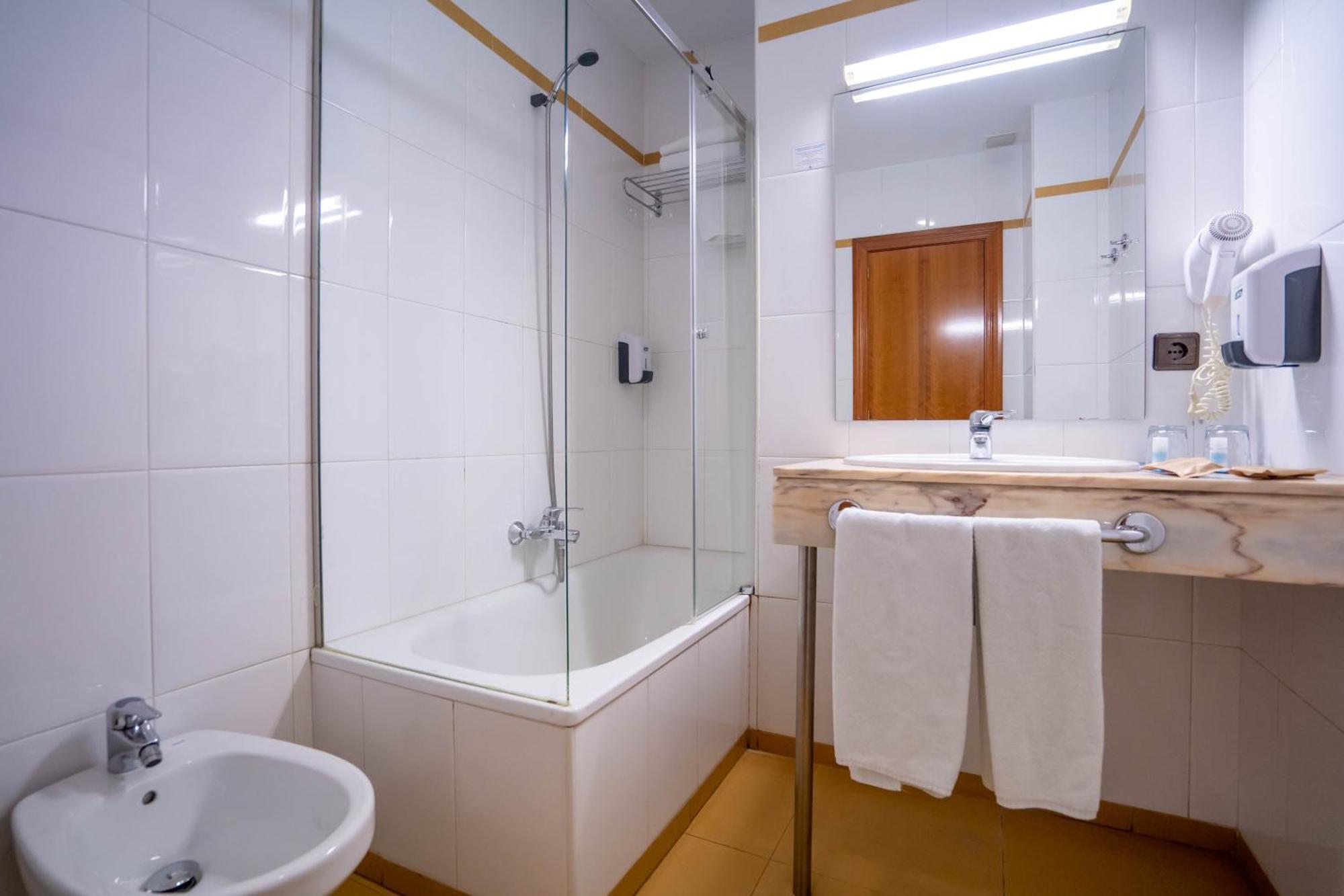 Hotel Yit Conquista De Tolède Extérieur photo