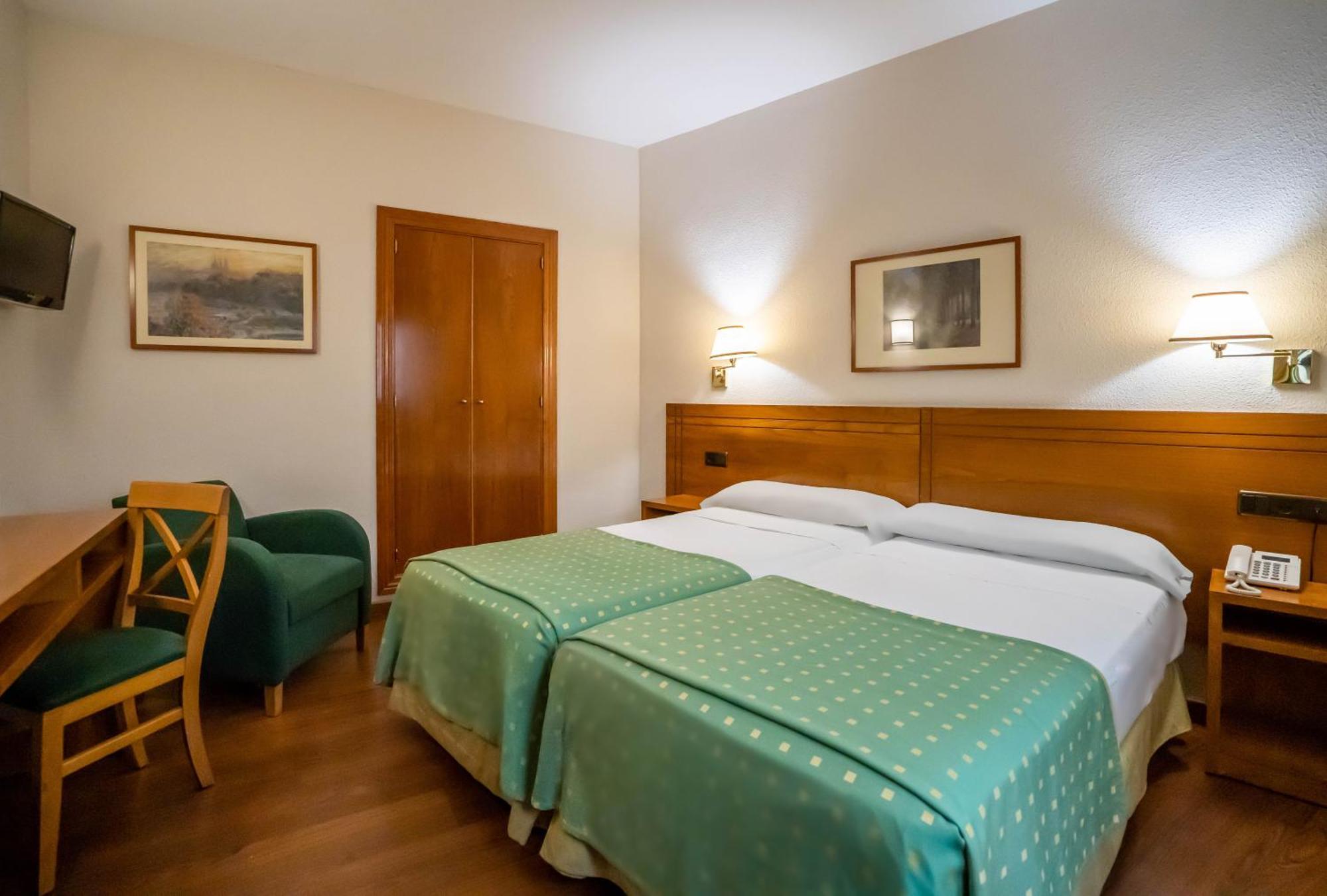 Hotel Yit Conquista De Tolède Extérieur photo