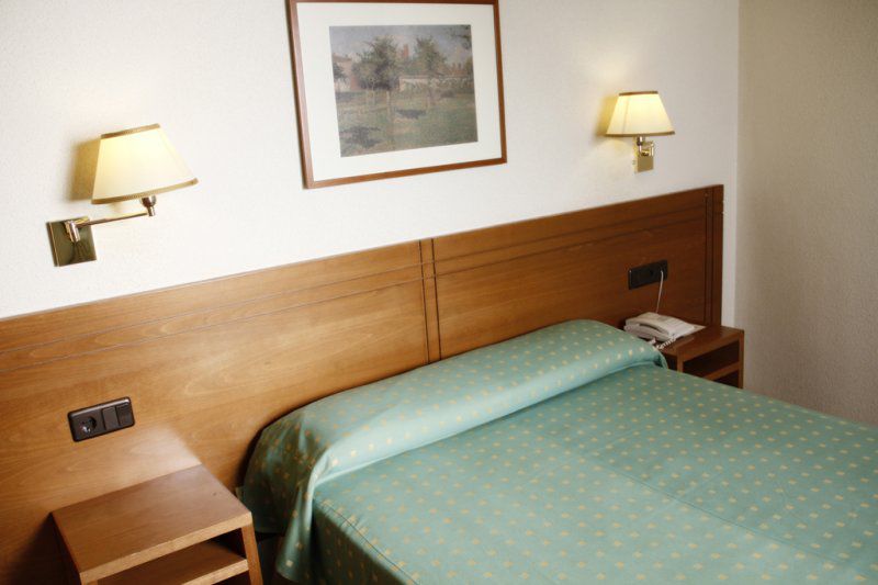 Hotel Yit Conquista De Tolède Chambre photo